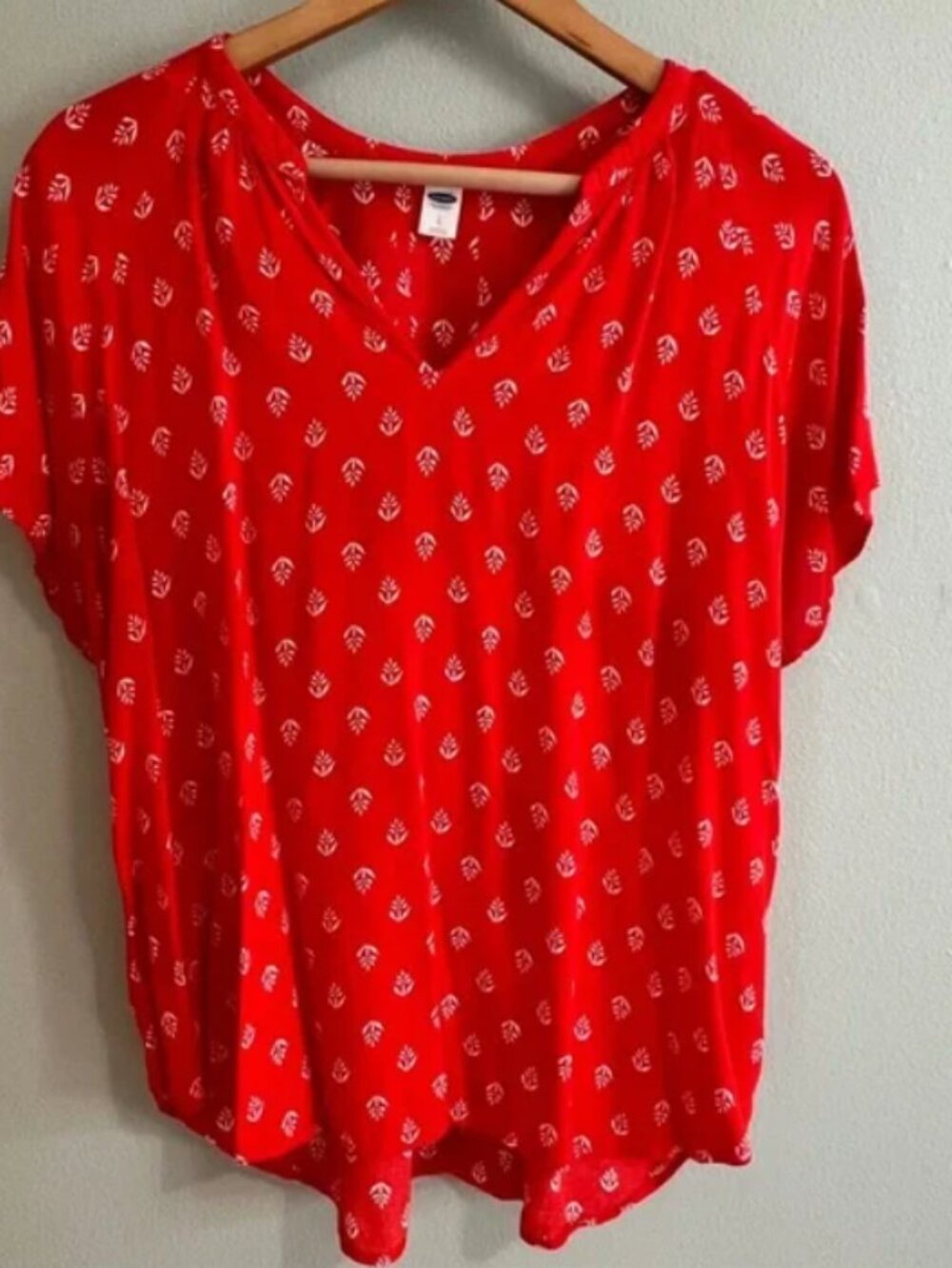 Old Navy Red & White Patterned V-Neck Blouse - Size L - Coastal Boho